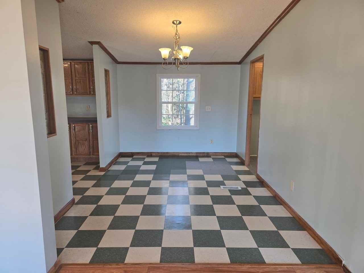 163 Rattle Ln - Photo 3 of 15