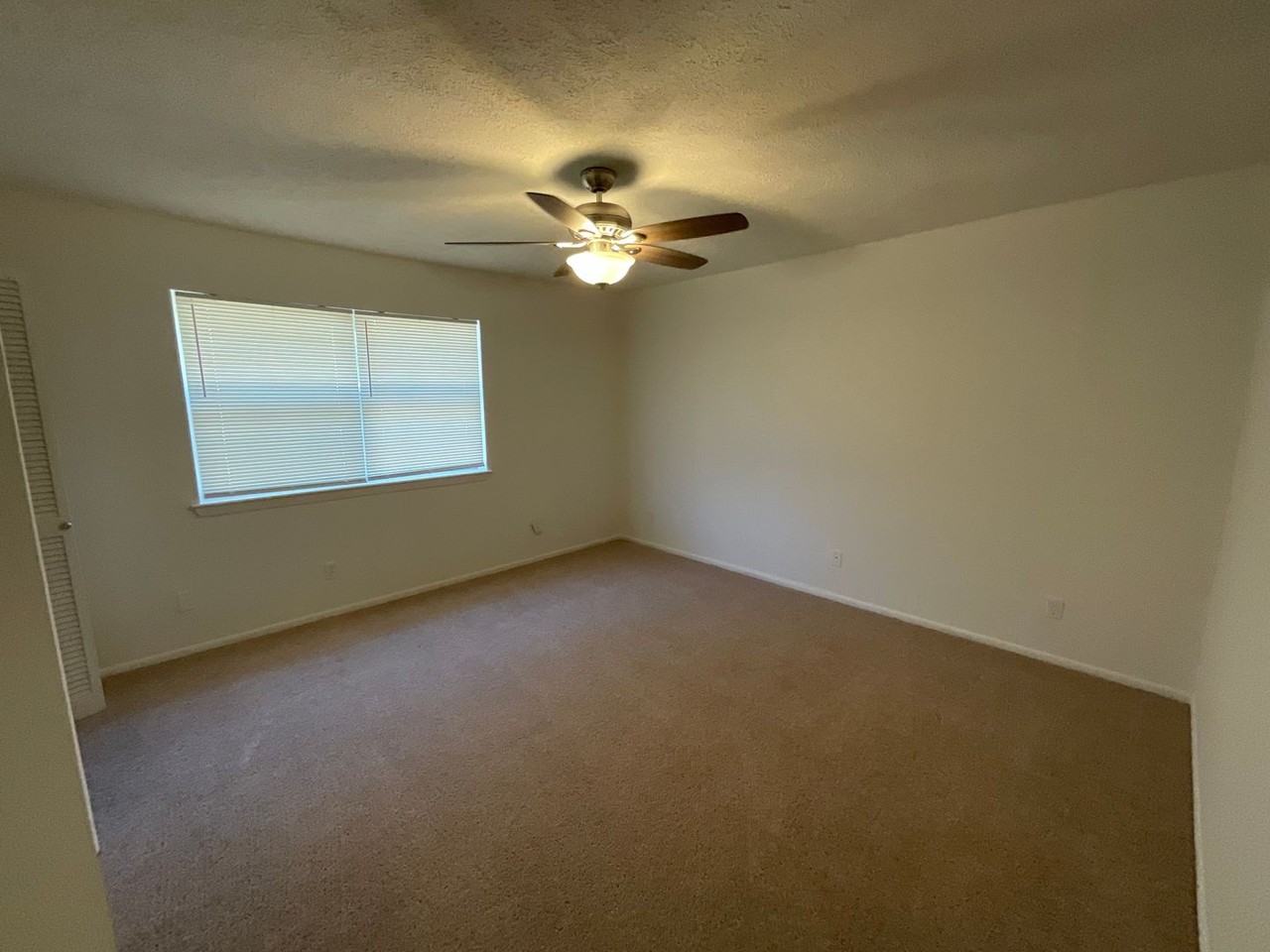 20 Knollwood Cir - Photo 5 of 10