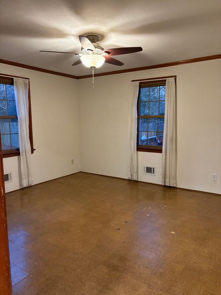 5068 School Rd - Photo 7 of 17