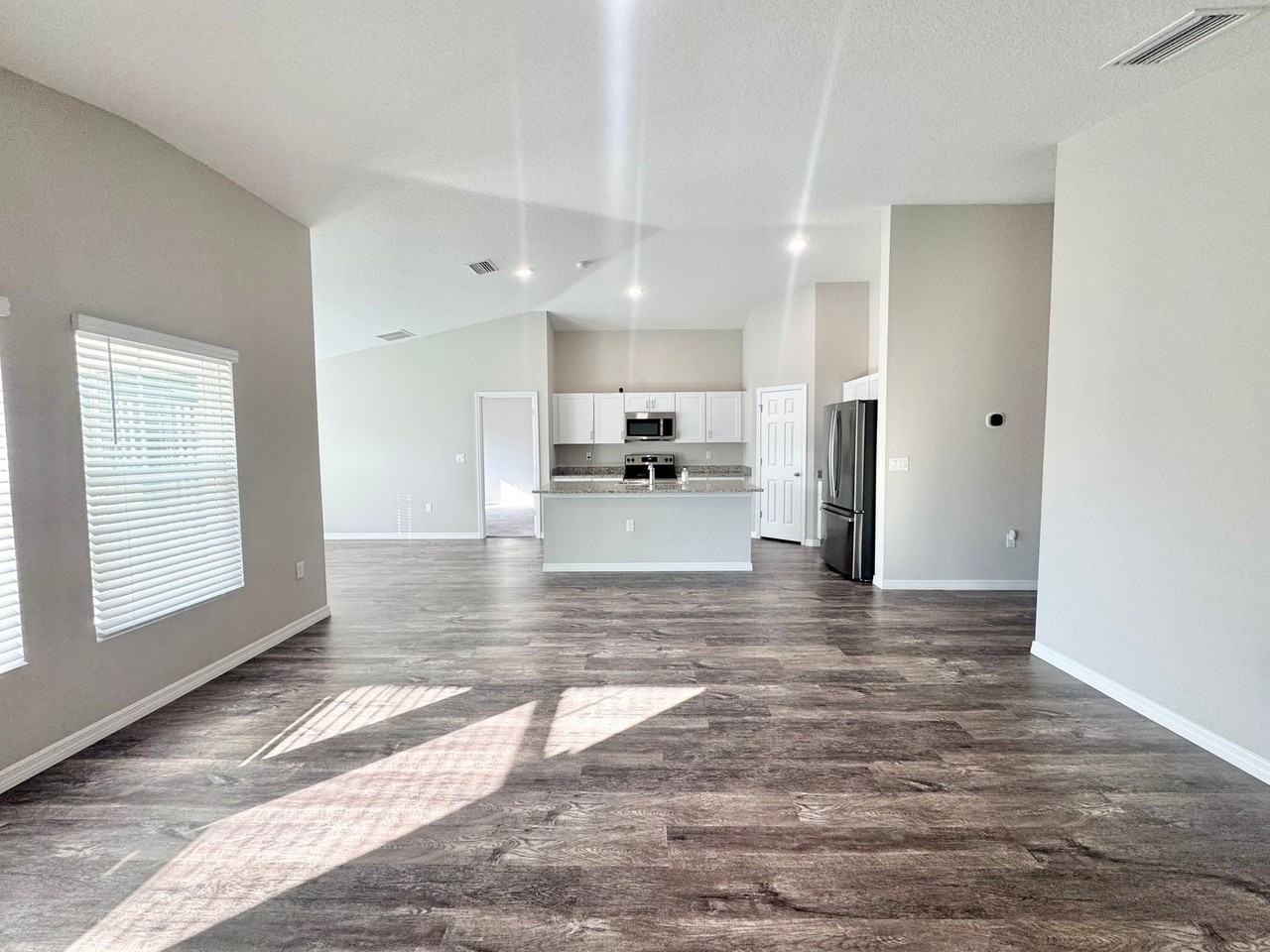 1580 Axel Cir - Photo 6 of 43