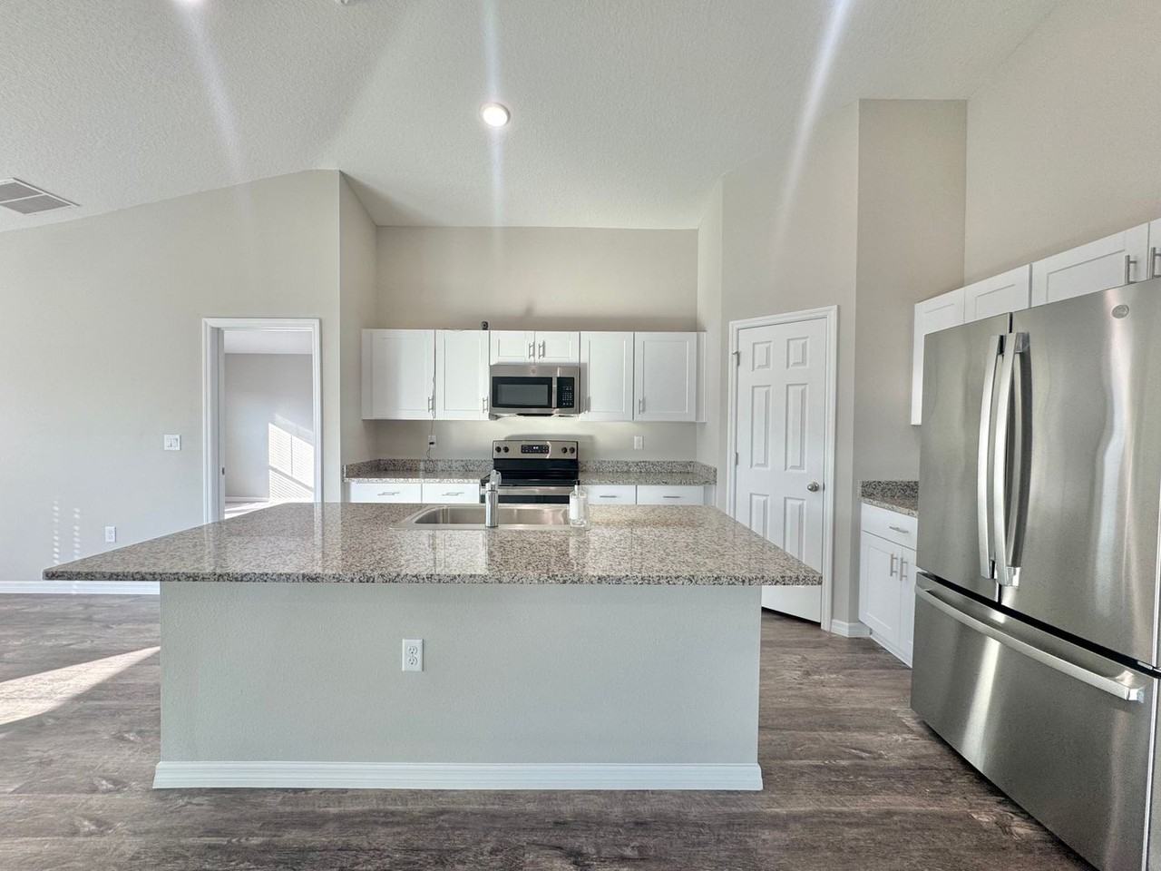 1580 Axel Cir - Photo 7 of 43