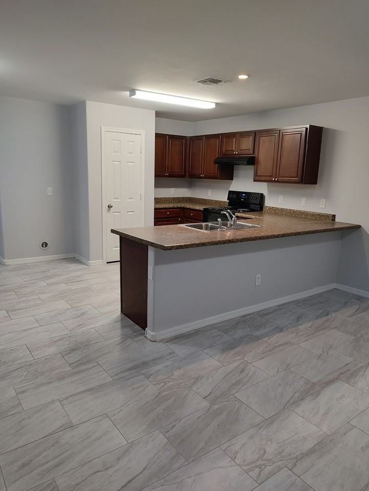1658 E Palo Verde Dr - Photo 2 of 15