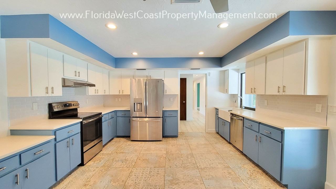 5428 Beneva Woods Way - Photo 3 of 28