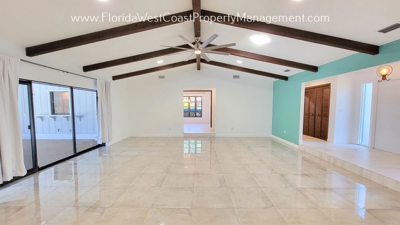 5428 Beneva Woods Way - Photo 4 of 28