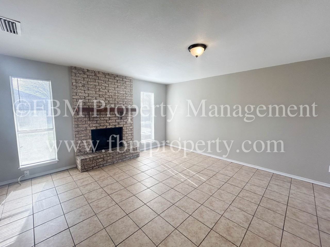 1401 Old Bardwell Rd #B - Photo 4 of 19