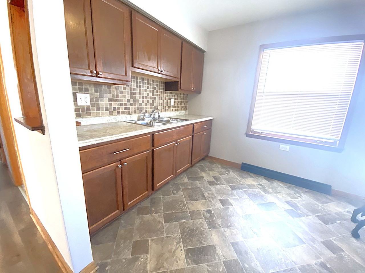 8806 W Douglas Ave - Photo 3 of 12