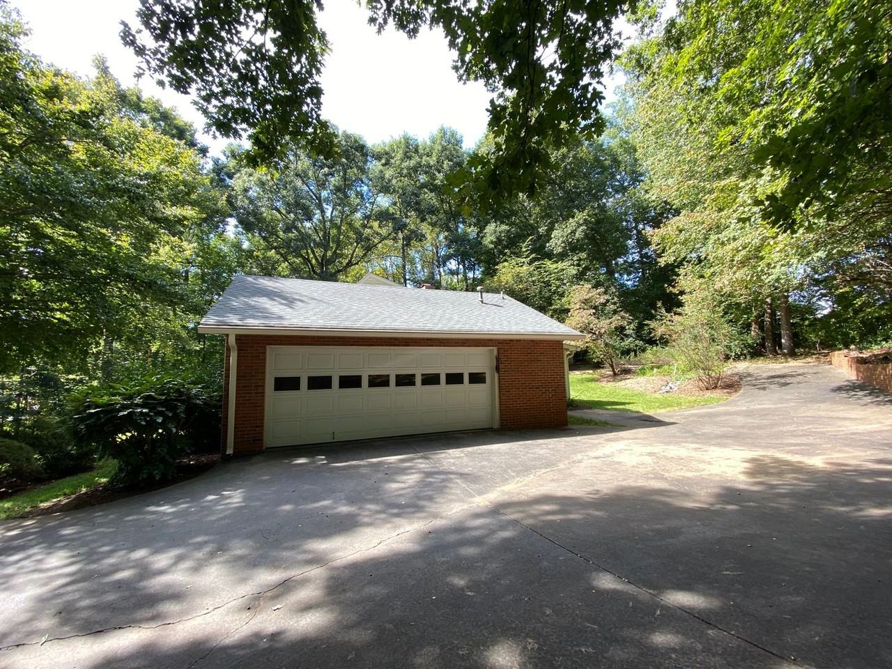 1407 June Rd - Photo 4 of 37