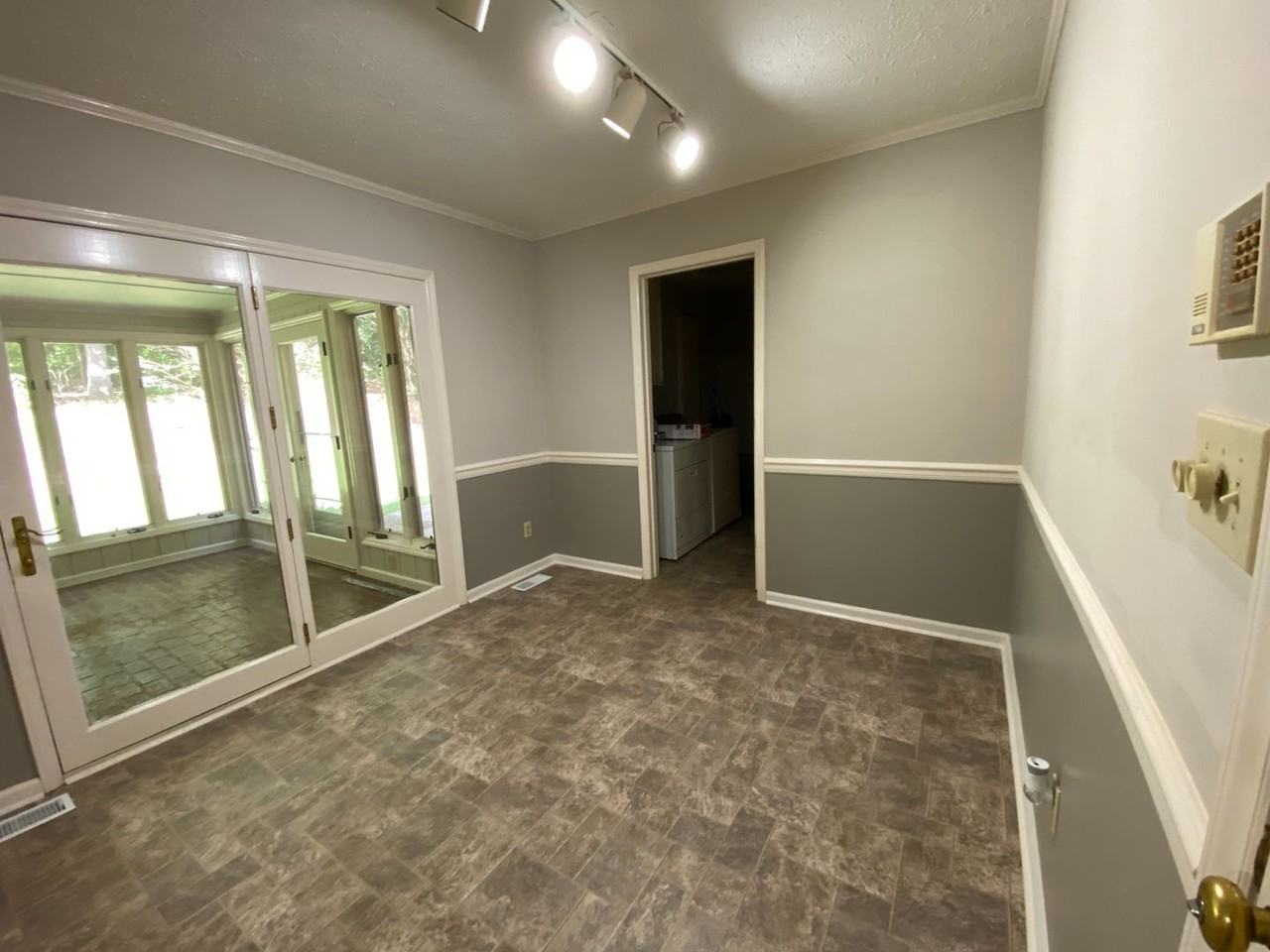 1407 June Rd - Photo 6 of 37