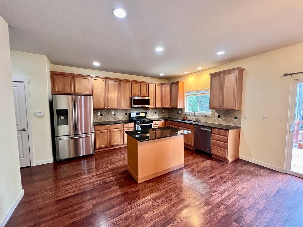 20221 124th Ave Ne - Photo 3 of 17