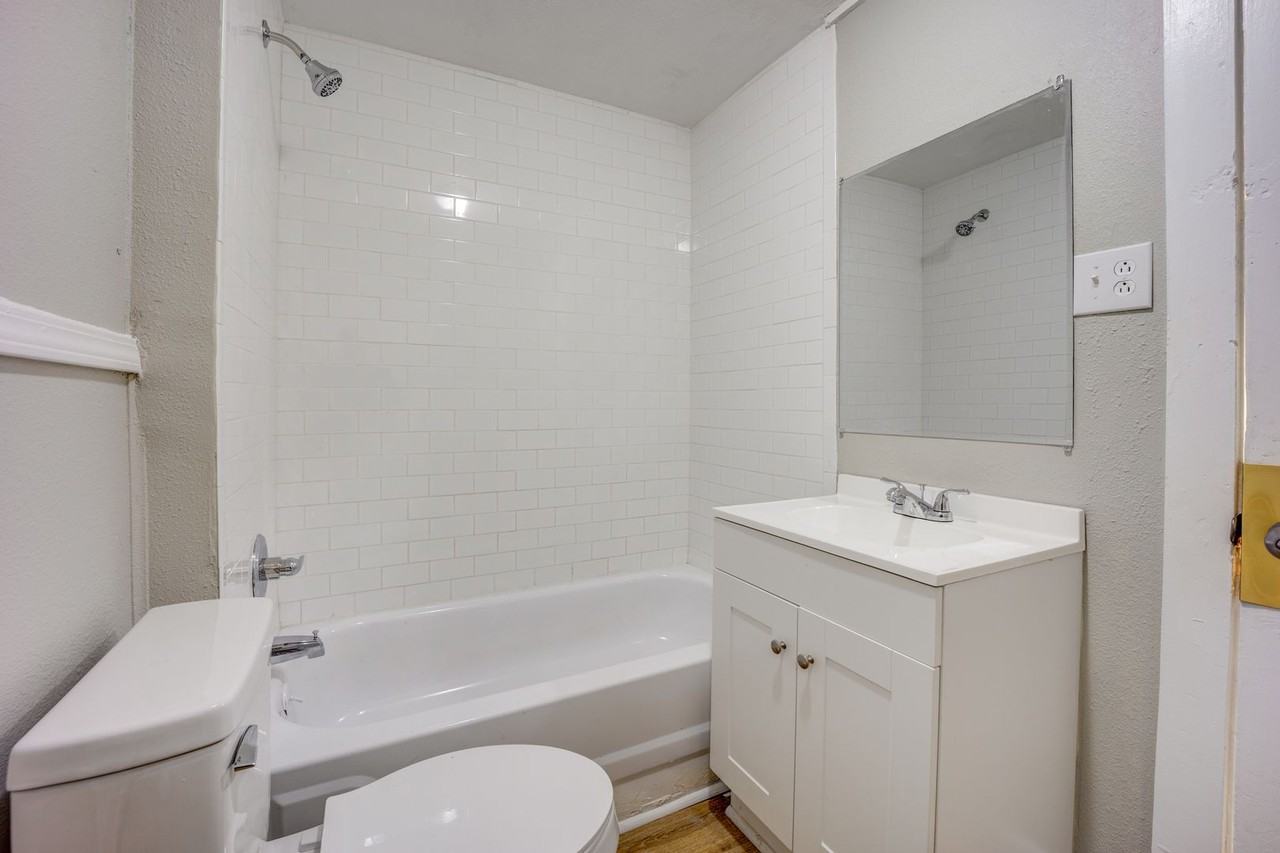 1316 S 22nd St - Photo 7 of 21