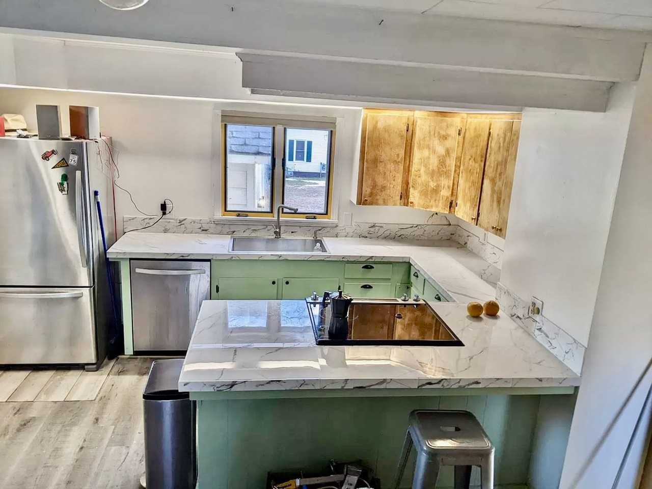 47 Sheldon St - Photo 3 of 32