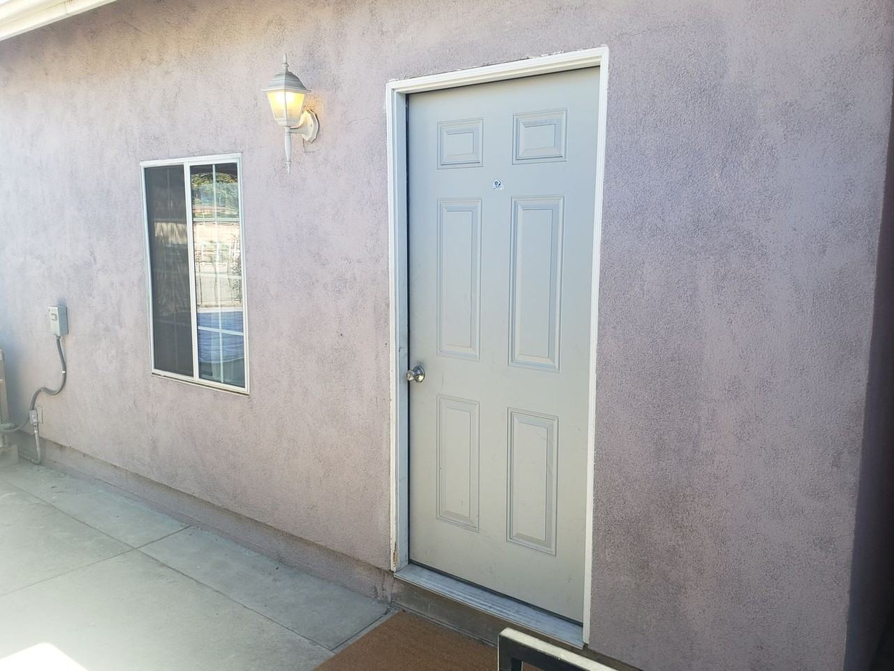 946 Barbara Ln - Photo 2 of 12