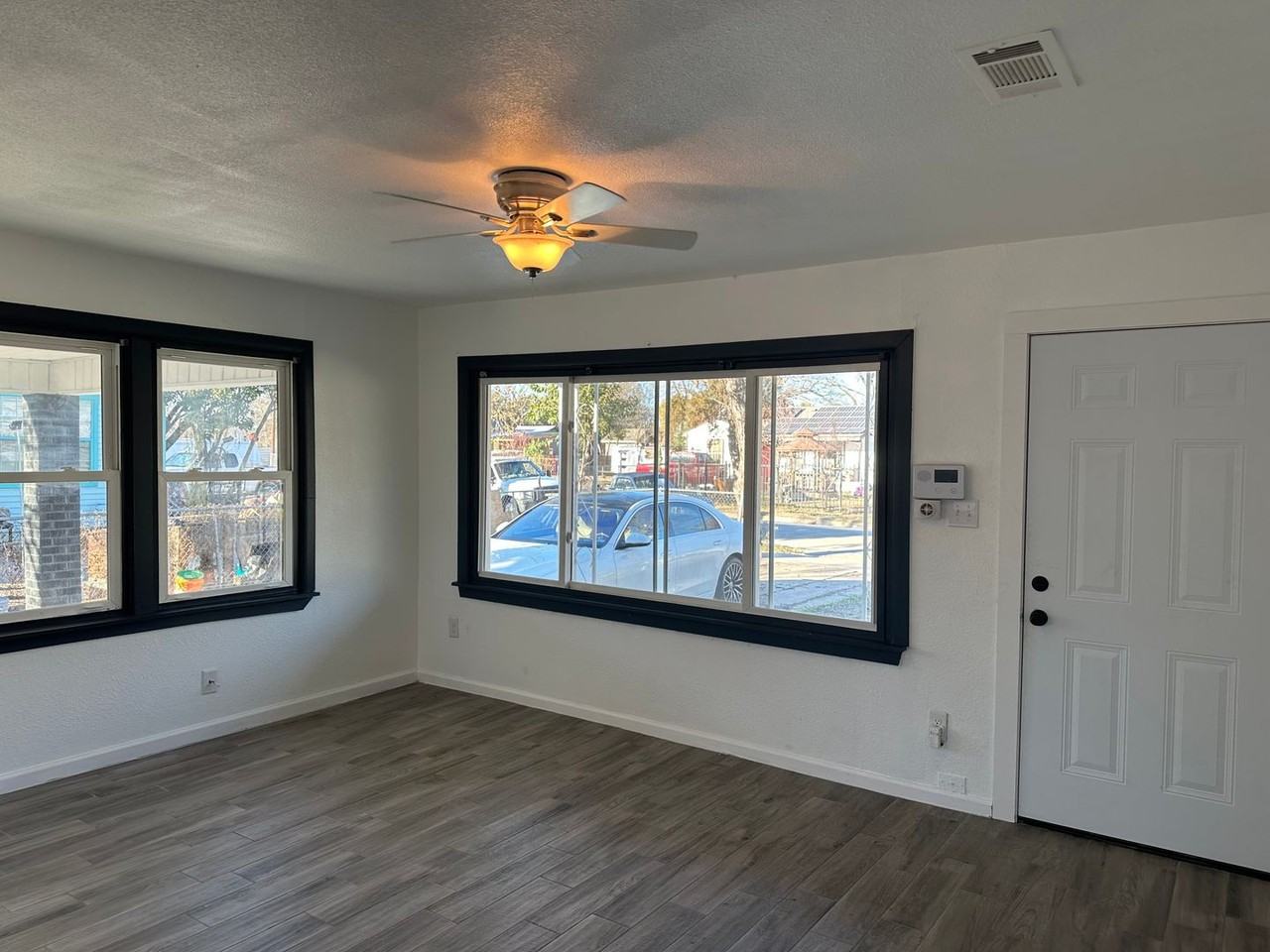 508 Brook Dr - Photo 2 of 23