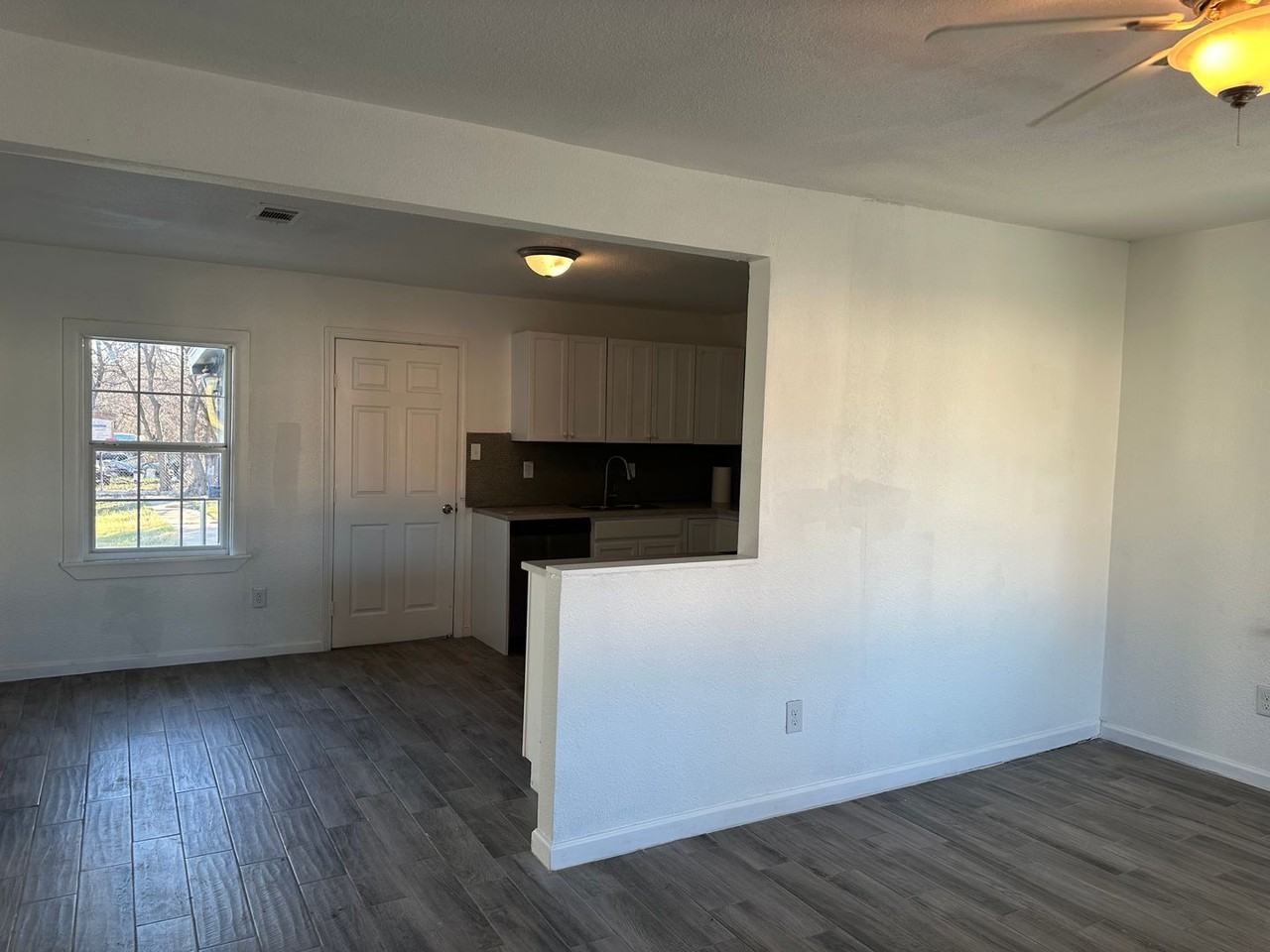 508 Brook Dr - Photo 3 of 23