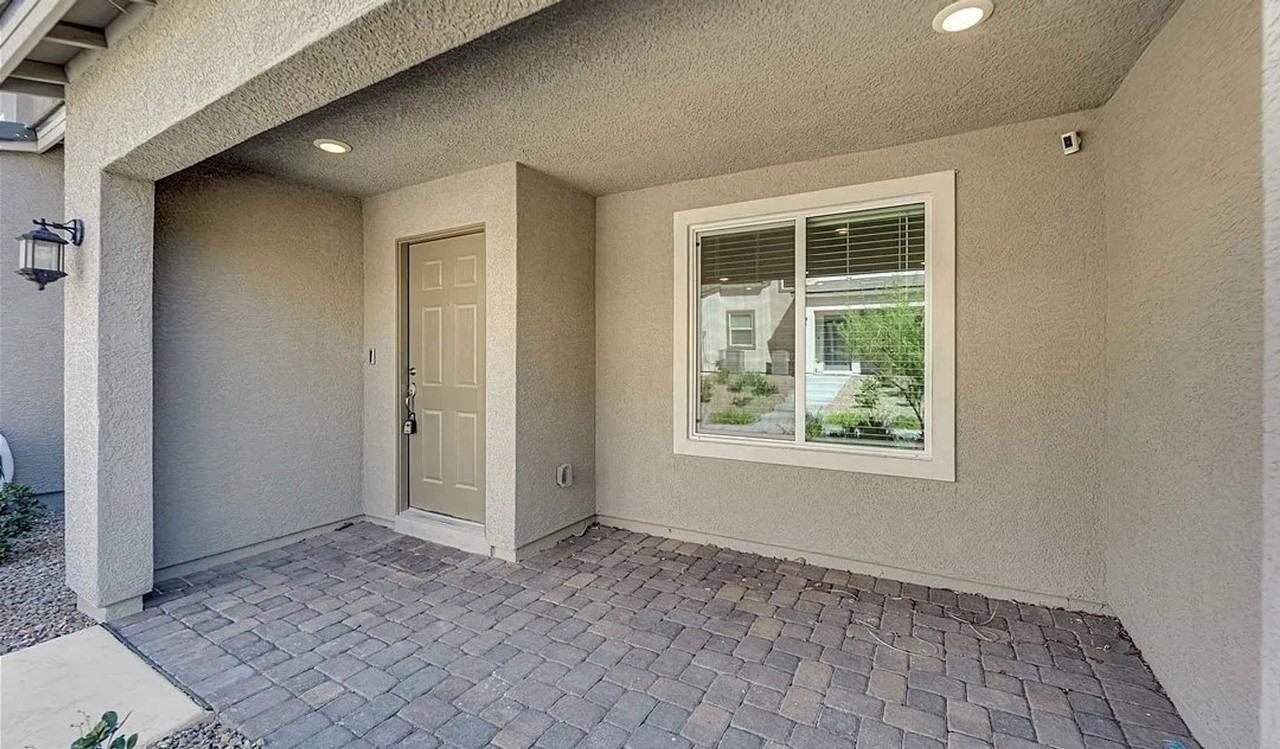 10772 Ditchburn Ct - Photo 2 of 24