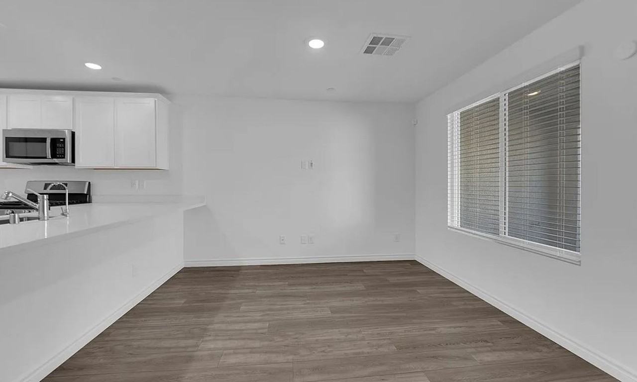 10772 Ditchburn Ct - Photo 5 of 24