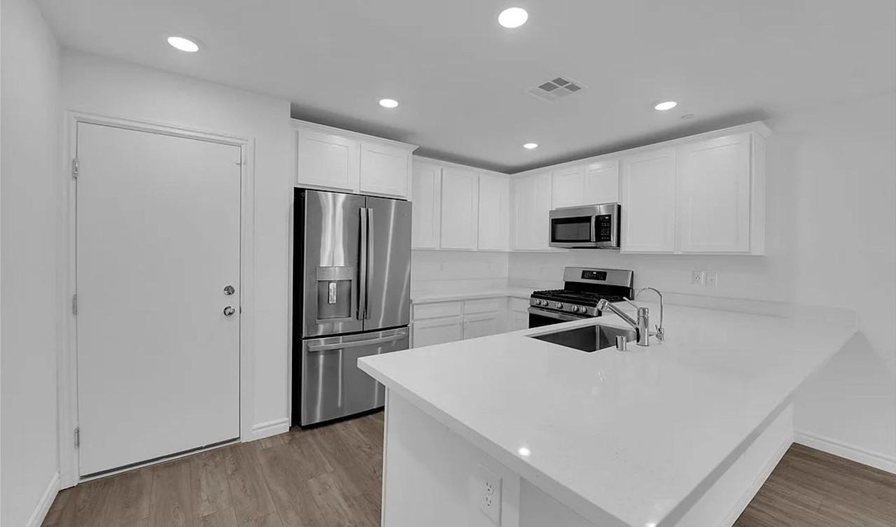 10772 Ditchburn Ct - Photo 6 of 24