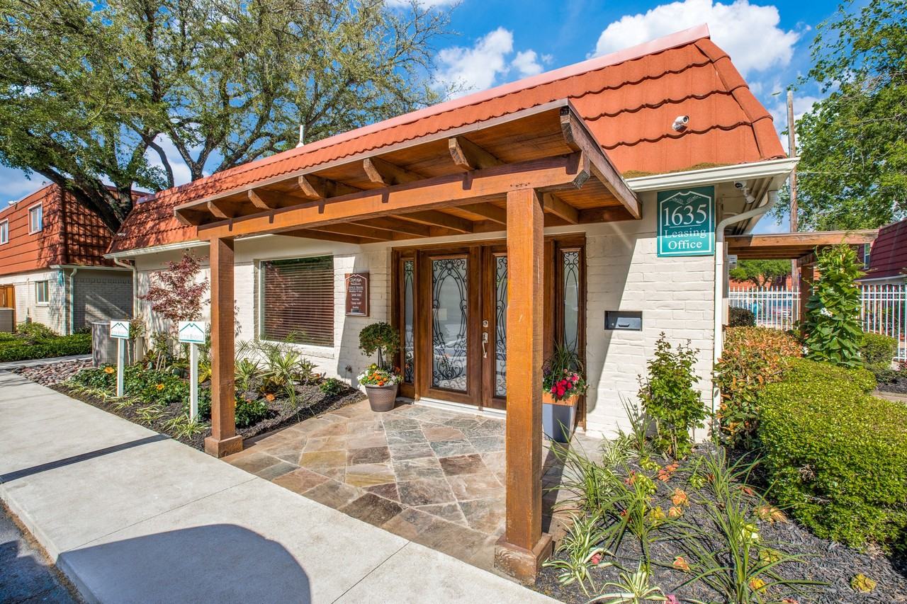 Tucasa Townhomes - Photo 5 of 28