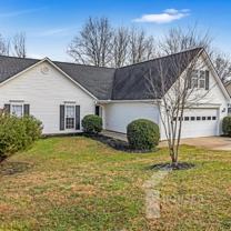 110 Stonington Way - Photo 1 of 1