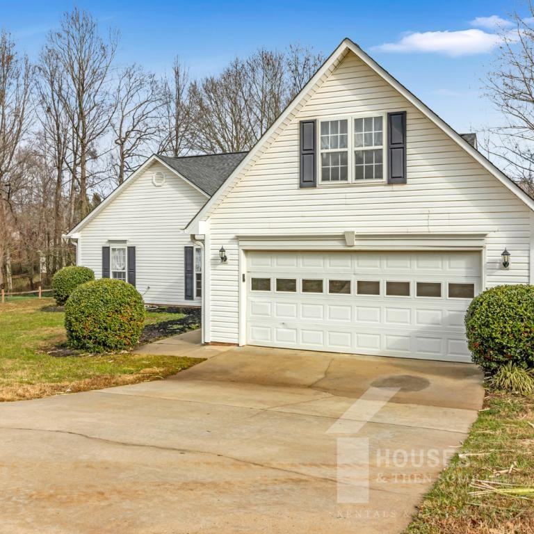 110 Stonington Way - Photo 2 of 27