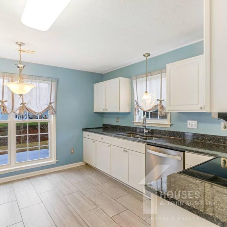 110 Stonington Way - Photo 6 of 27