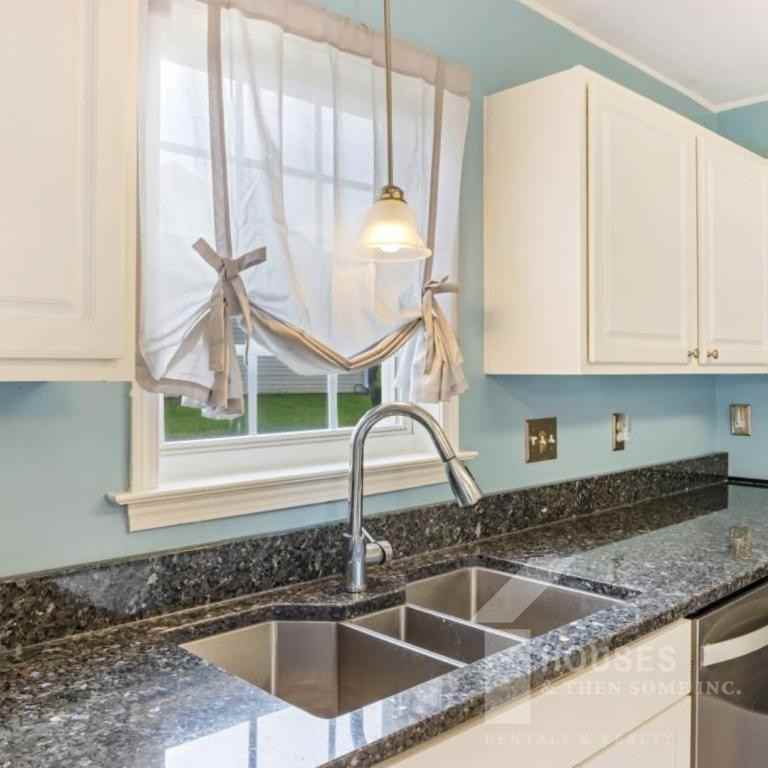 110 Stonington Way - Photo 7 of 27