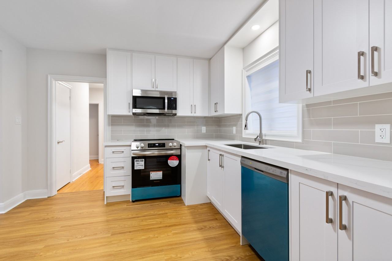 39 Laurelcrest Avenue - Photo 2 of 18
