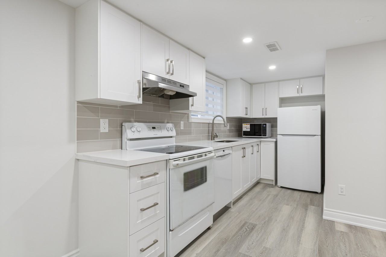 39 Laurelcrest Avenue - Photo 3 of 18