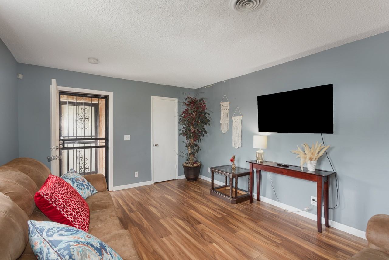 2307 Dalebrook Ct - Photo 6 of 18