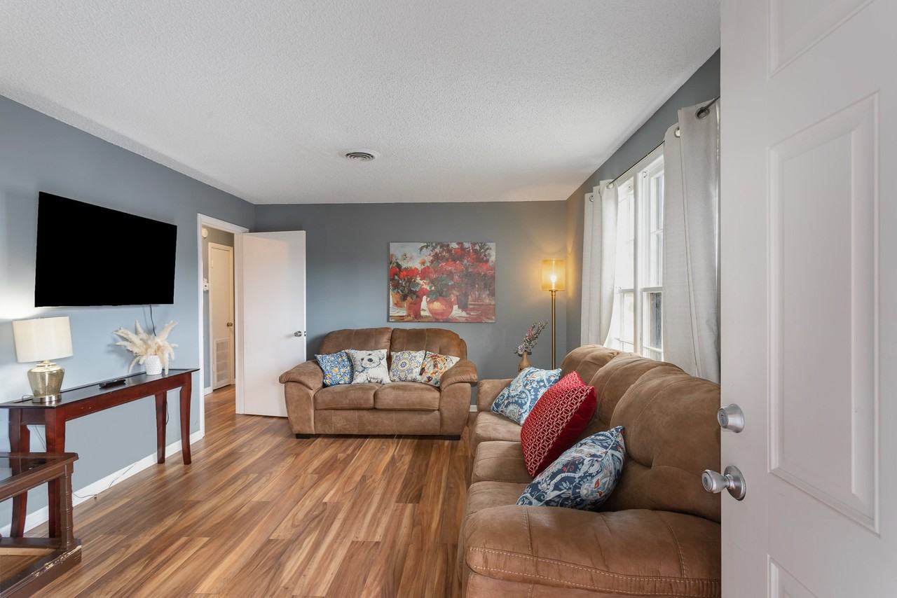 2307 Dalebrook Ct - Photo 5 of 18