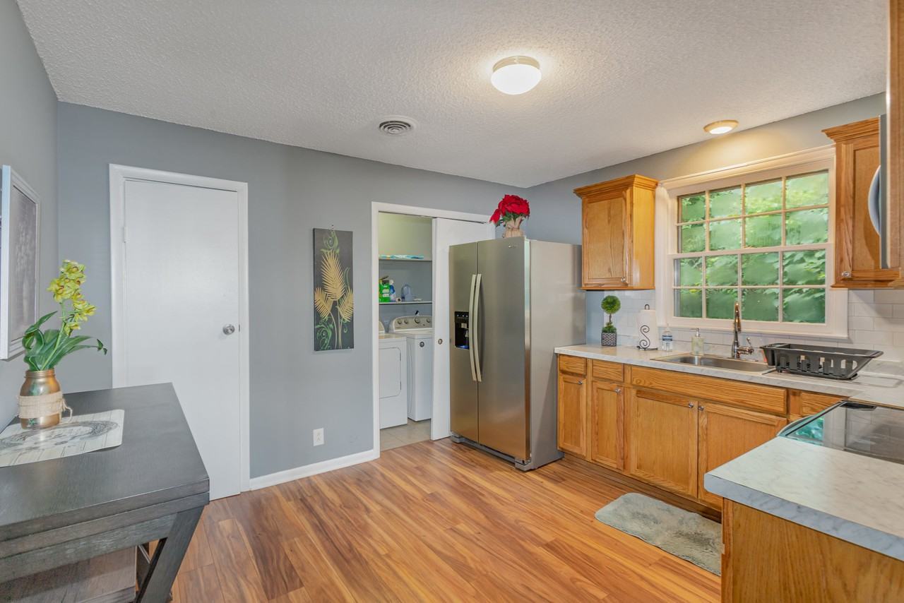 2307 Dalebrook Ct - Photo 4 of 18