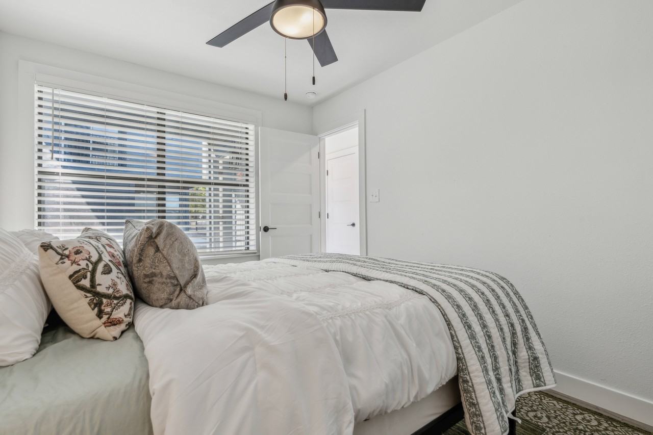 Algarita Fredericksburg Townhomes and - Photo 6 of 48