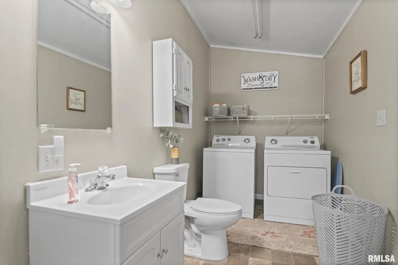 1343 N 2nd St - Photo 3 of 11