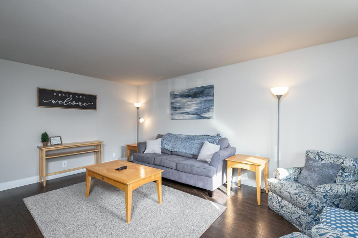 4051 Garden Ct - Photo 3 of 31