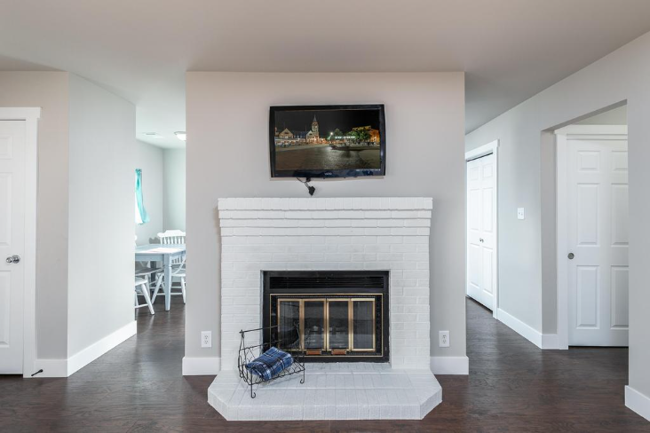 4051 Garden Ct - Photo 6 of 31