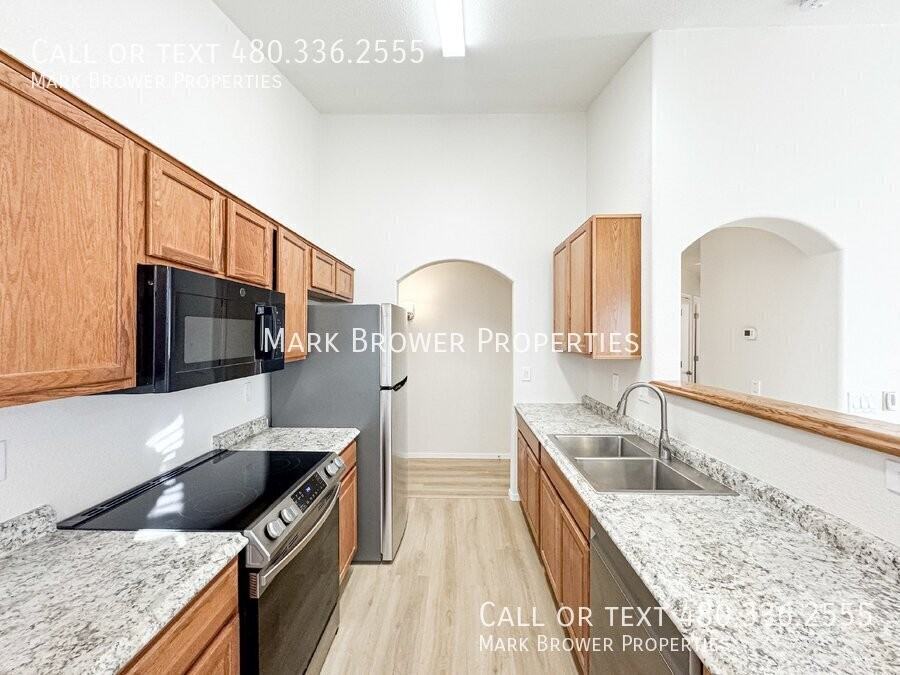 1789 E Harrison St - Photo 4 of 17