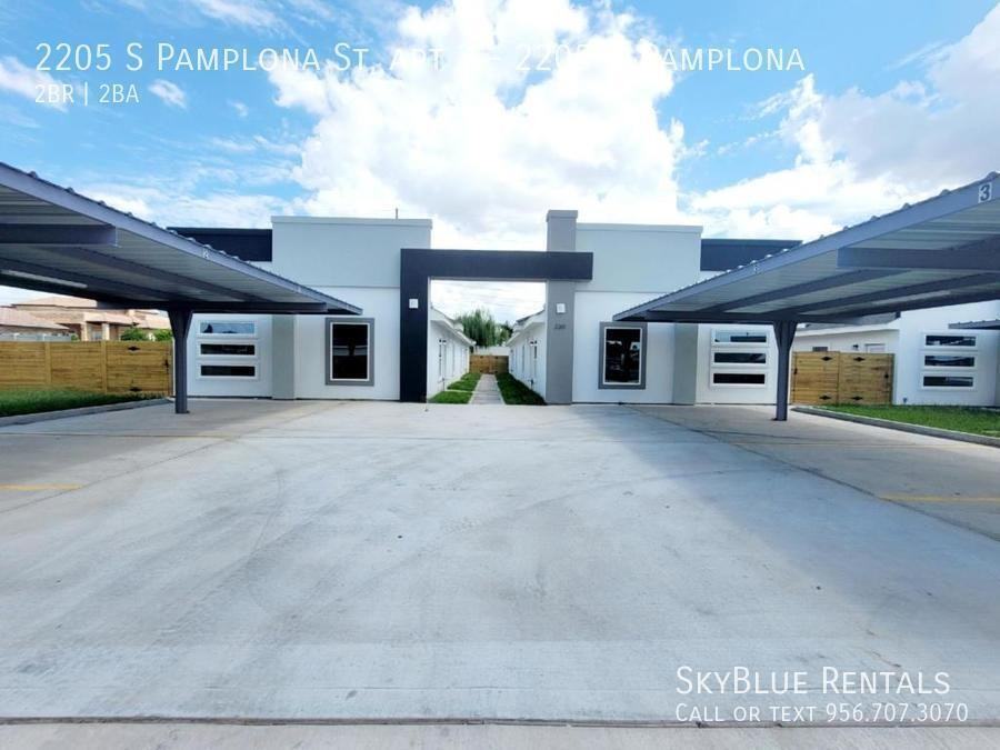 2205 S Pamplona St - Photo 3 of 19