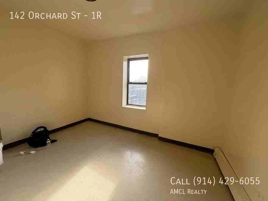 142 Orchard St #1R