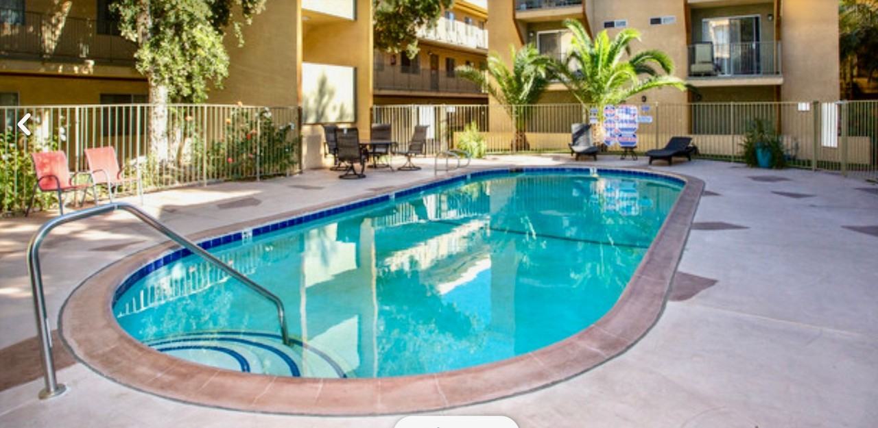 Astoria Apartments - Photo 3 of 6