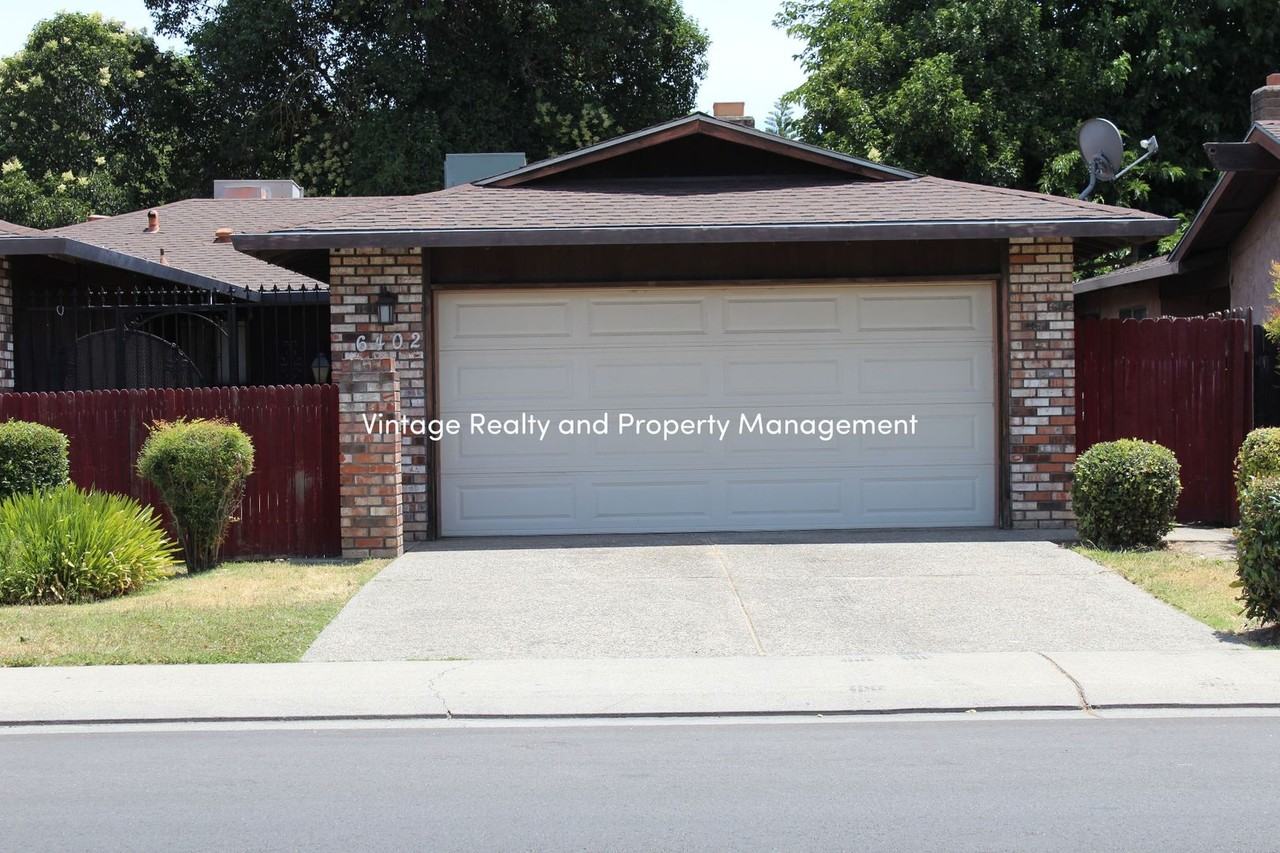 6402 Grigsby Pl - Photo 3 of 22