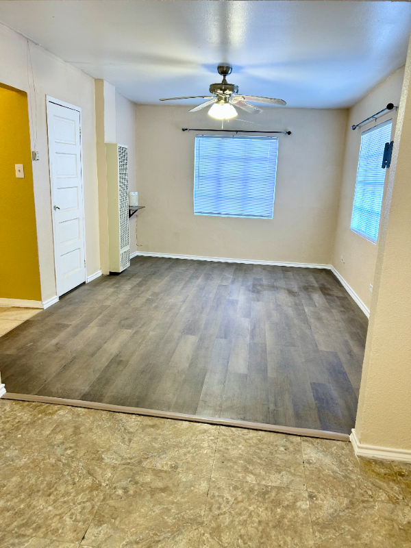 2403 N Elmendorf St - Photo 5 of 20