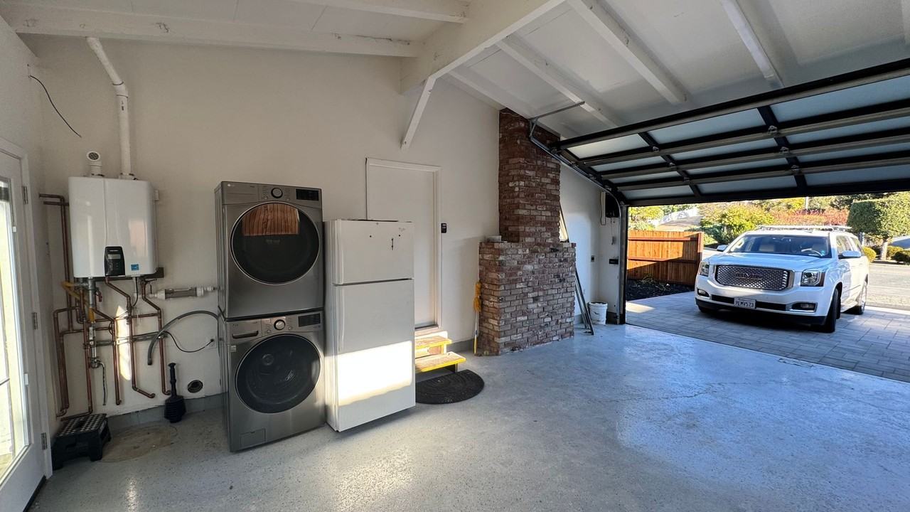 26415 Oliver Rd - Photo 4 of 20