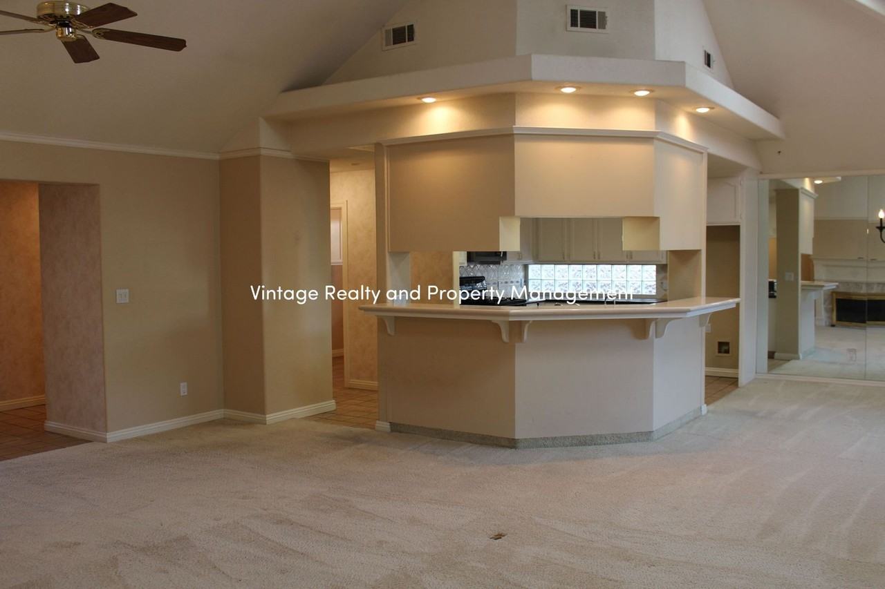 414 Cork Oak Way - Photo 6 of 29