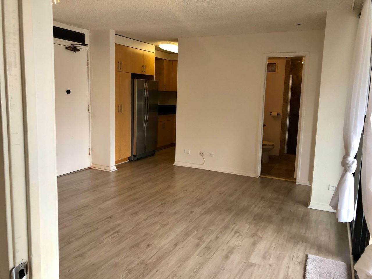 2100 Date St #705 - Photo 3 of 19