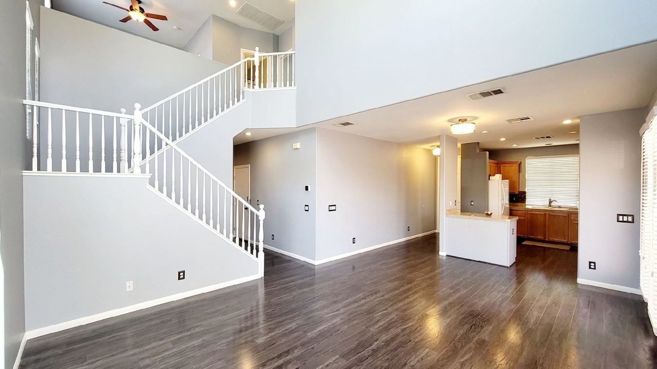 6292 Huntington Ridge Ave - Photo 7 of 28