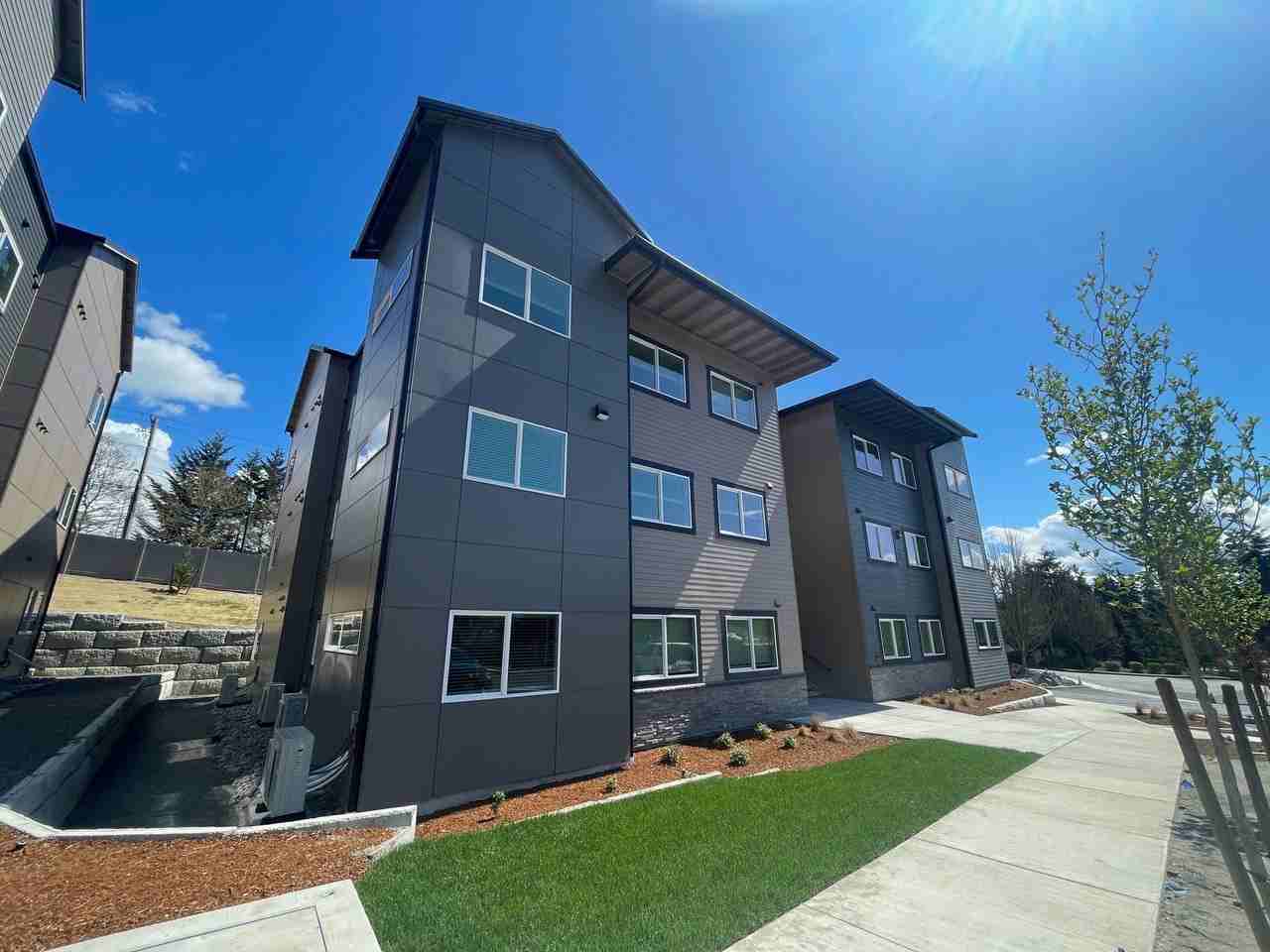 Grand Ridge - Photo 5 of 33