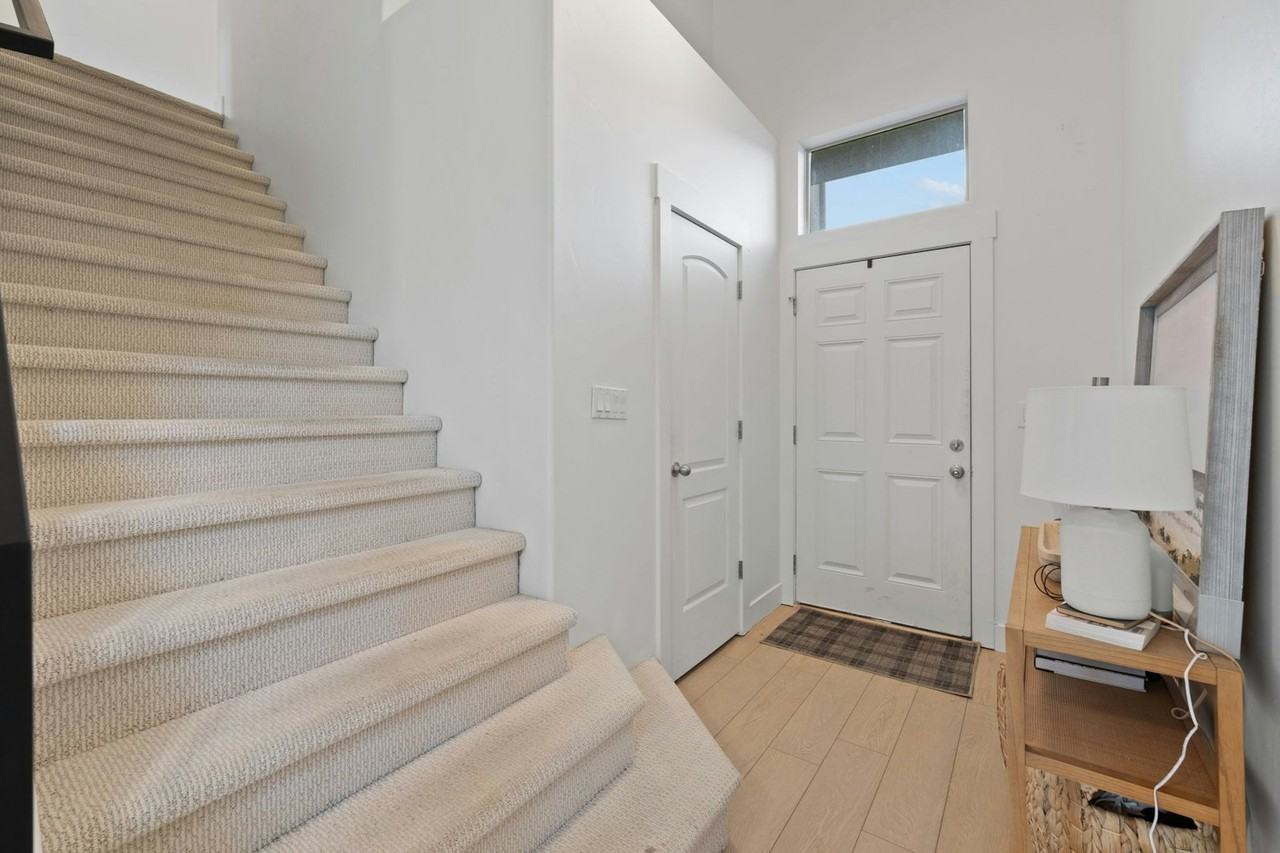 2657 North Elm Drive - Photo 3 of 50