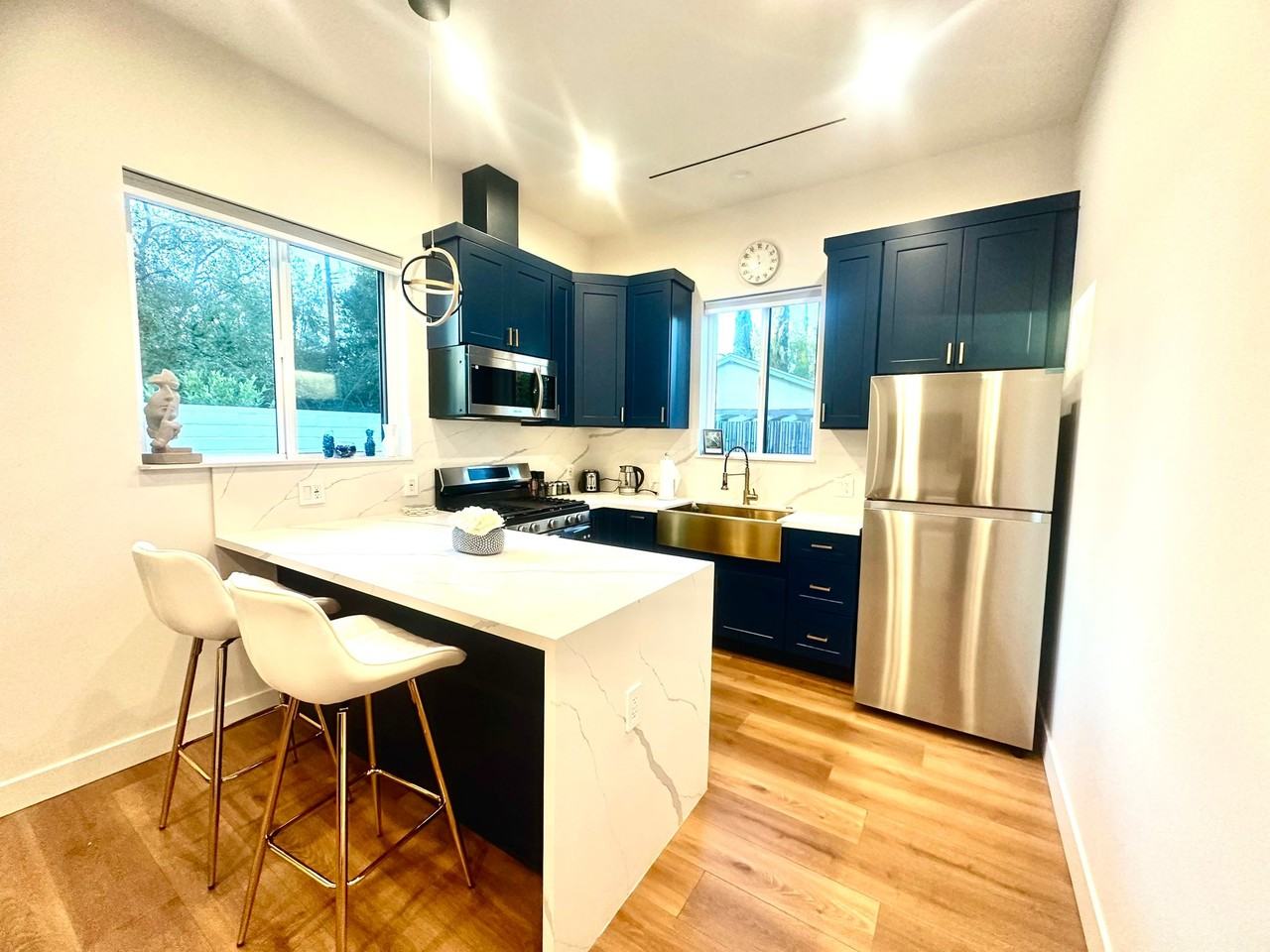 22951 Valerio St #NA - Photo 5 of 36