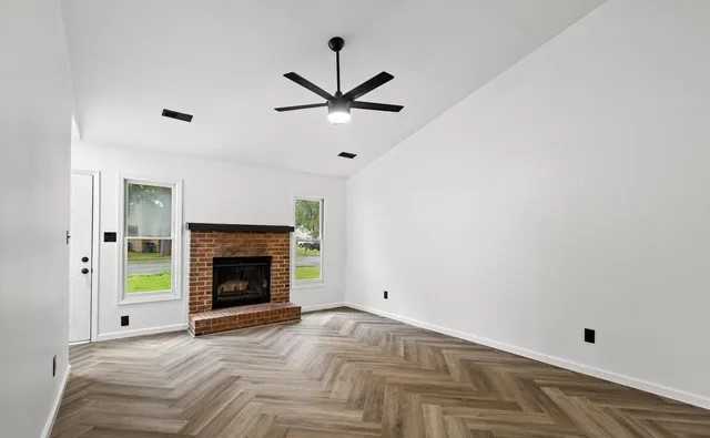 148 Corey Cir #148 - Photo 2 of 11