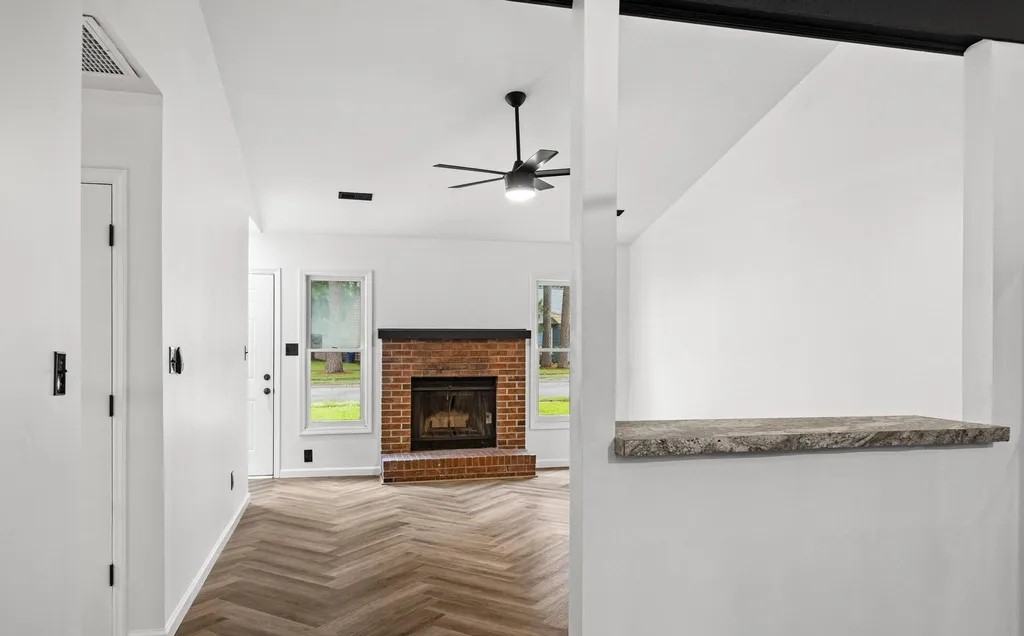 148 Corey Cir #148 - Photo 3 of 11